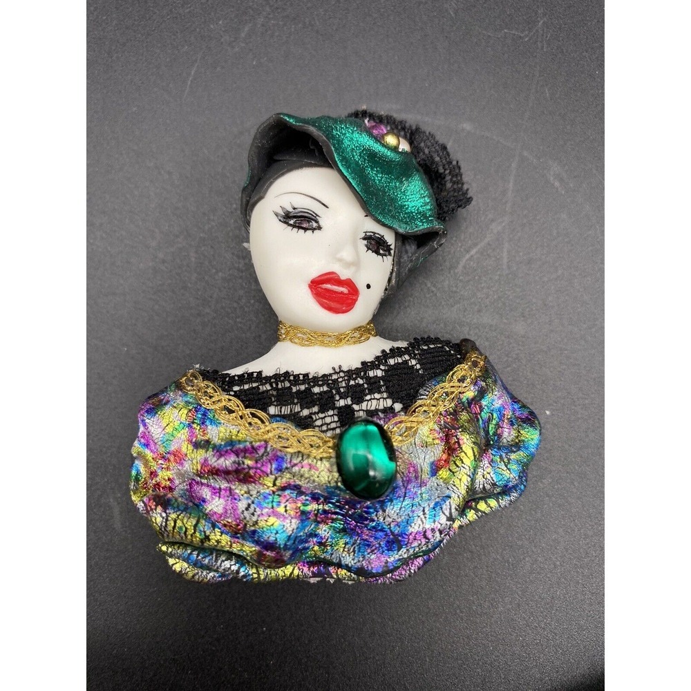 VINTAGE HANDMADE ART DECO LADY FACE HEAD WITH HAT FANCY BROOCH PIN Signed TG '97